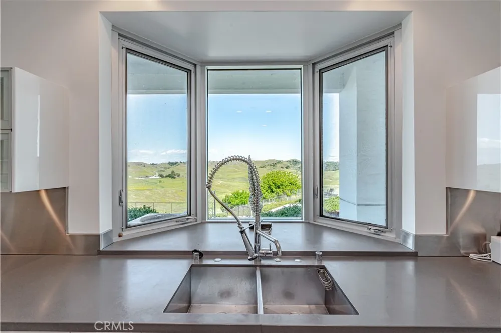 23980 Falcons View Diamond Bar, CA 91765