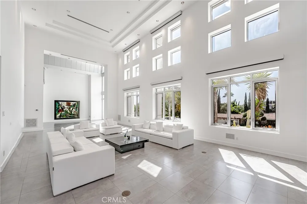 23980 Falcons View Diamond Bar, CA 91765
