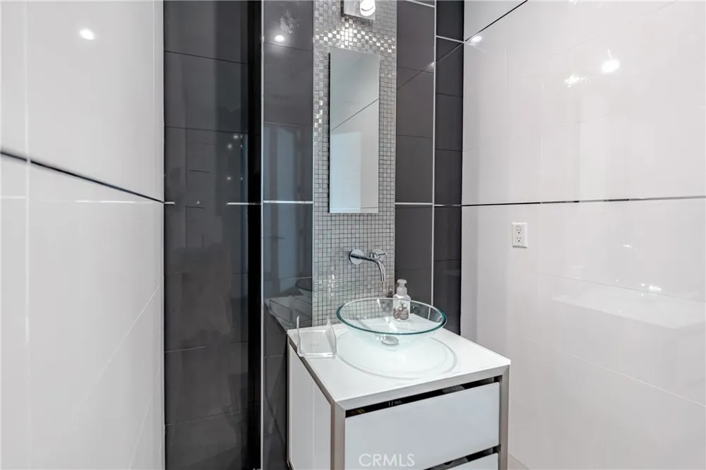 23980 Falcons View Diamond Bar, CA 91765