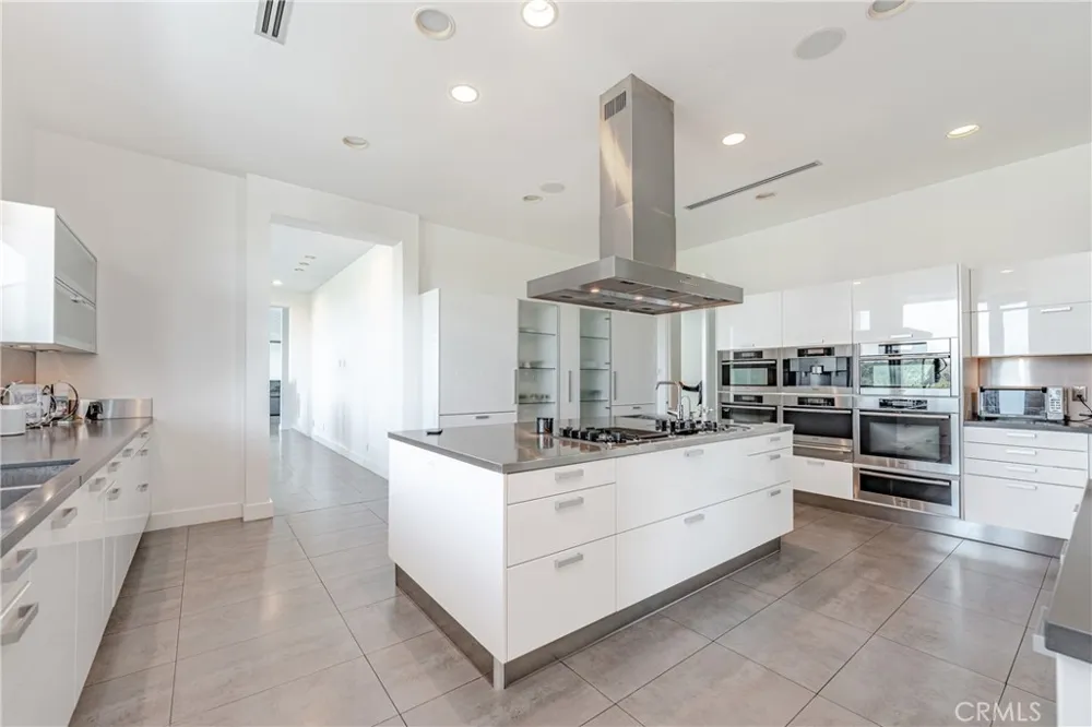 23980 Falcons View Diamond Bar, CA 91765