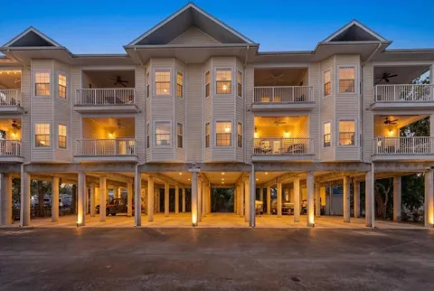 54 SE 910TH AVENUE #115