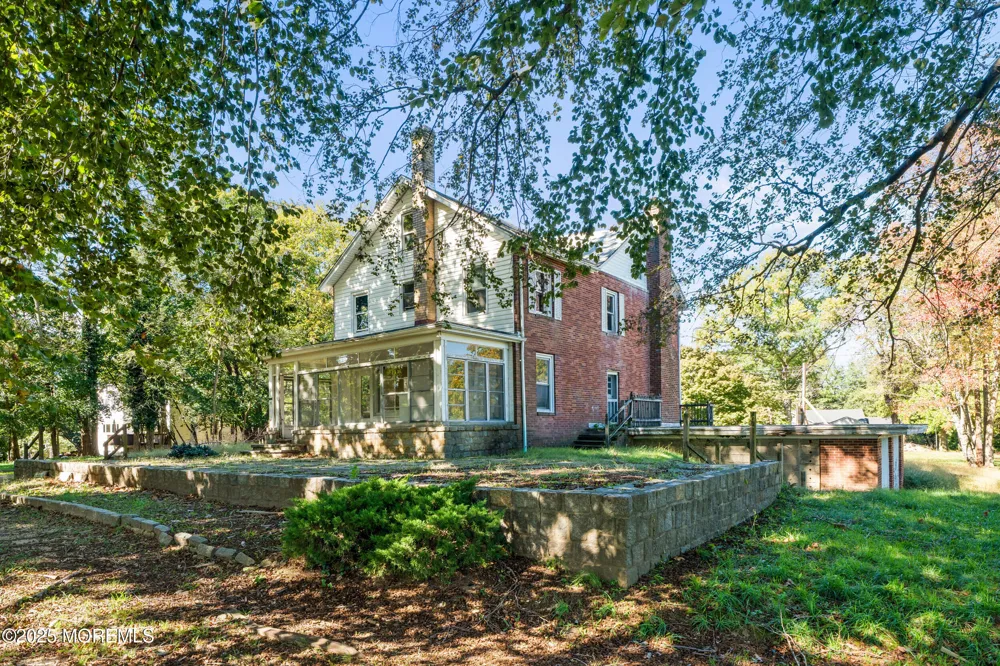 74 Reynolds Drive Eatontown, NJ 07724