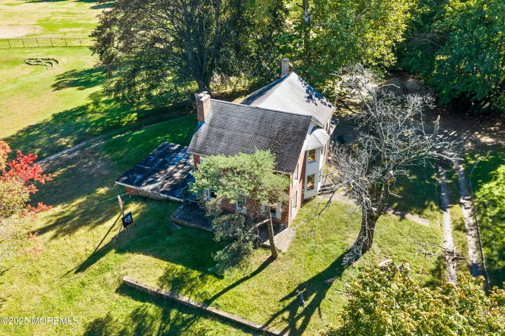 74 Reynolds Drive Eatontown, NJ 07724