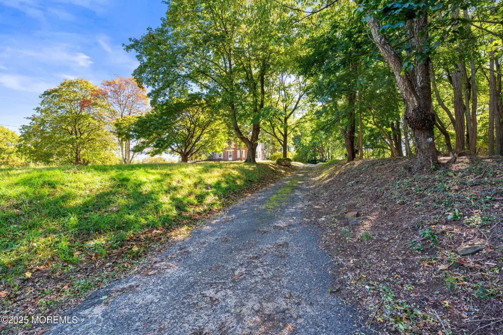 74 Reynolds Drive Eatontown, NJ 07724