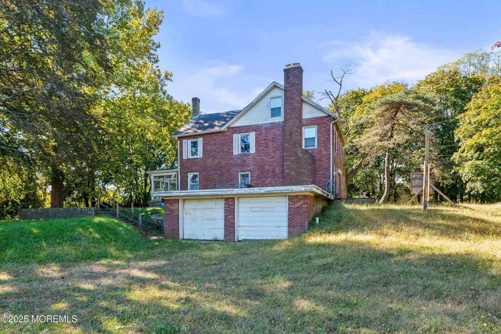 74 Reynolds Drive Eatontown, NJ 07724