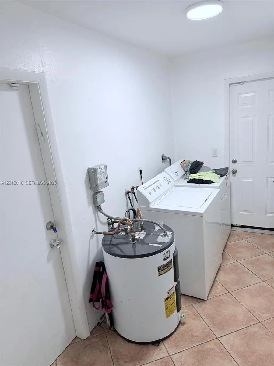 9356 Byron Ave Surfside, FL 33154