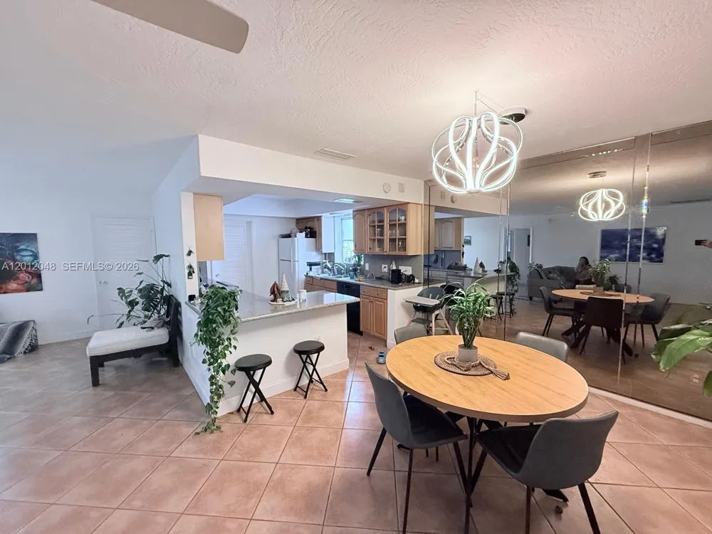 9356 Byron Ave Surfside, FL 33154