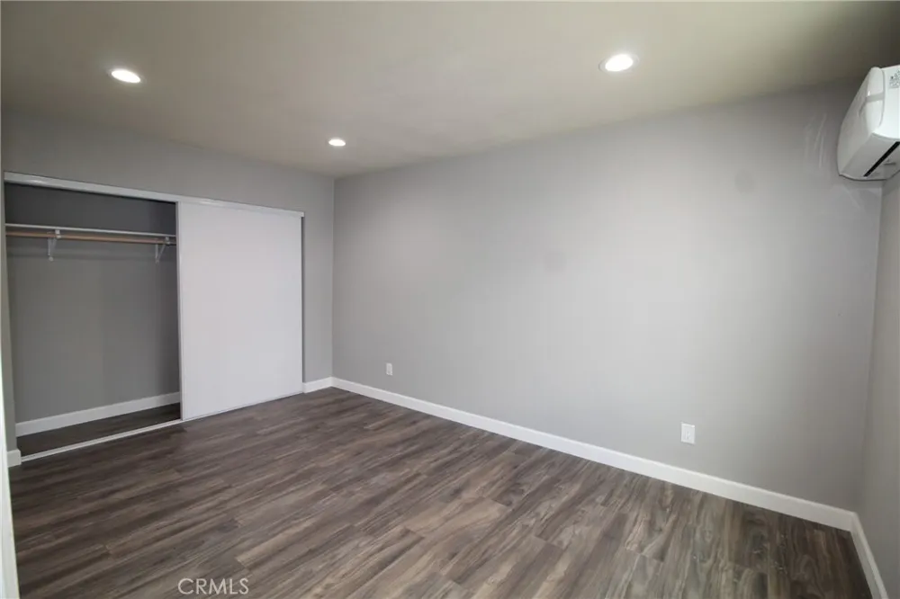 4986 Southern Avenue #E South Gate, CA 90280