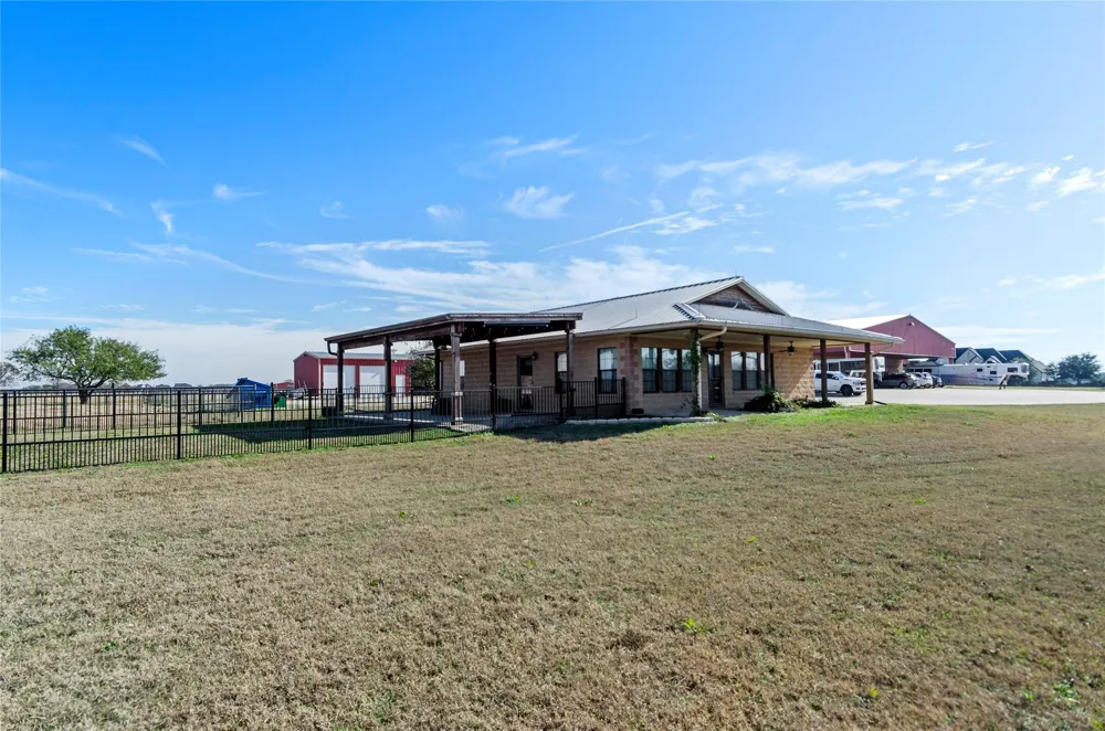 395 Yacht Club Road Oak Point, TX 75068