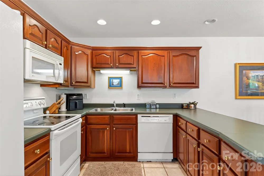 307 Blue Ridge Drive S #4 Marion, NC 28752