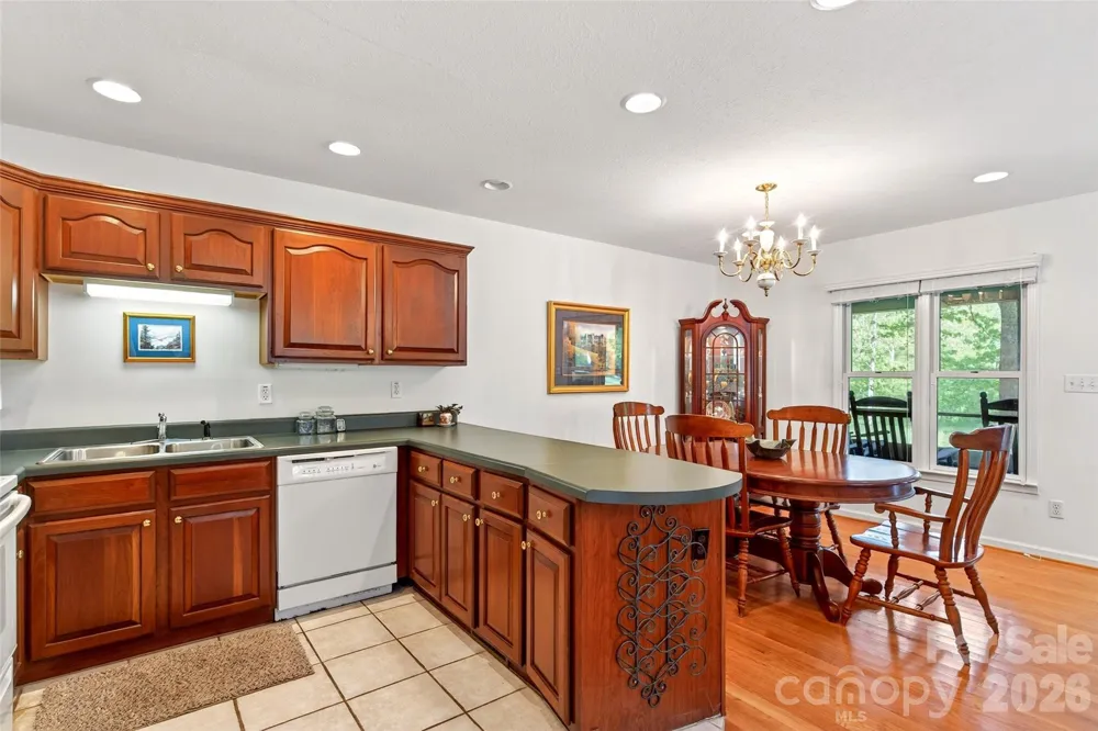307 Blue Ridge Drive S #4 Marion, NC 28752