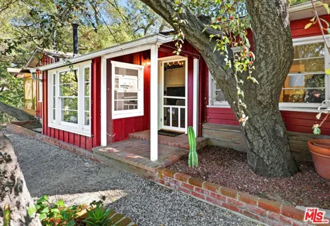 21042 Entrada Road