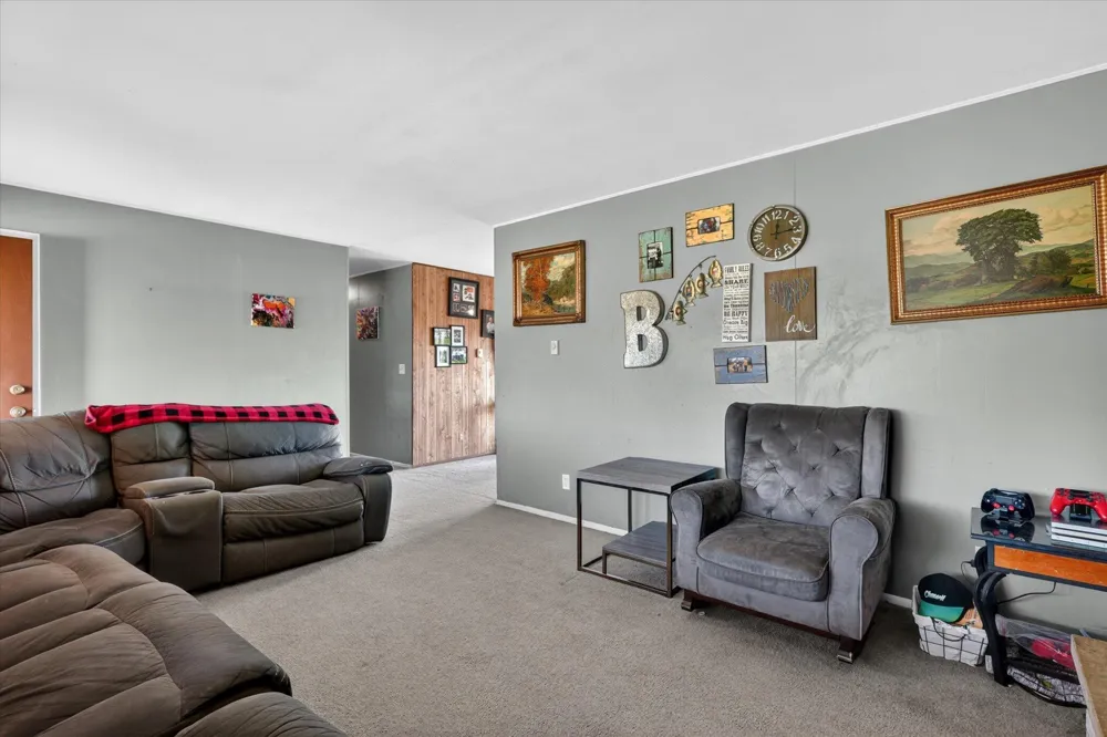 3262 W Wagner Road Buchanan, MI 49107