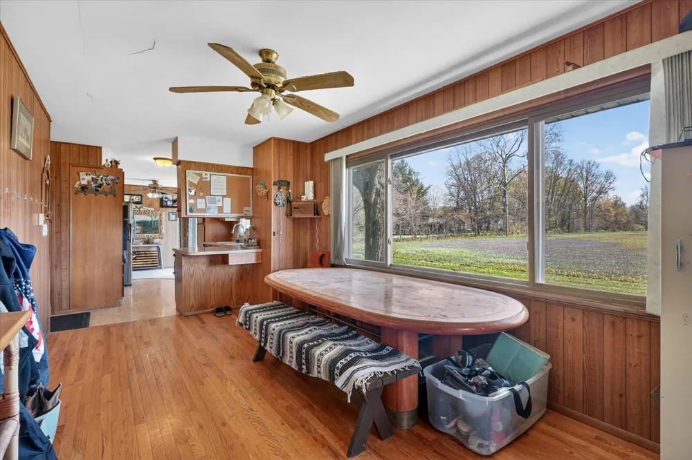 3262 W Wagner Road Buchanan, MI 49107