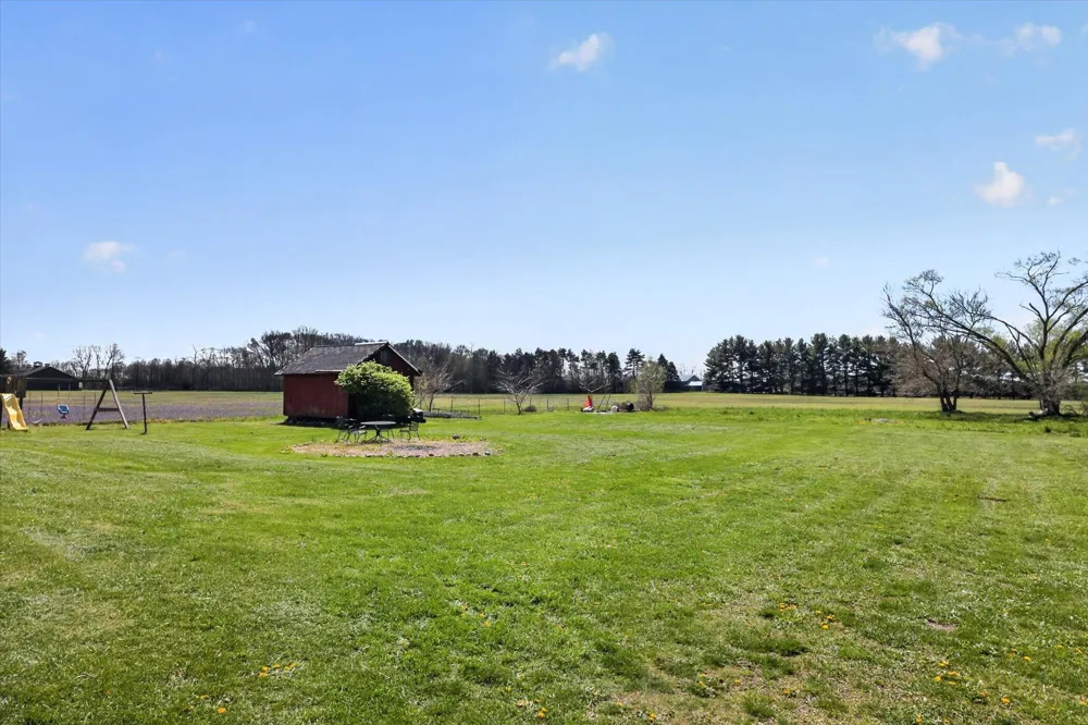 3262 W Wagner Road Buchanan, MI 49107