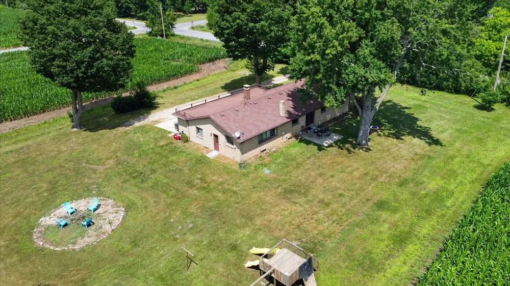 3262 W Wagner Road Buchanan, MI 49107
