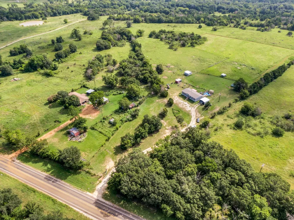 379 FM 80 S Teague, TX 75860