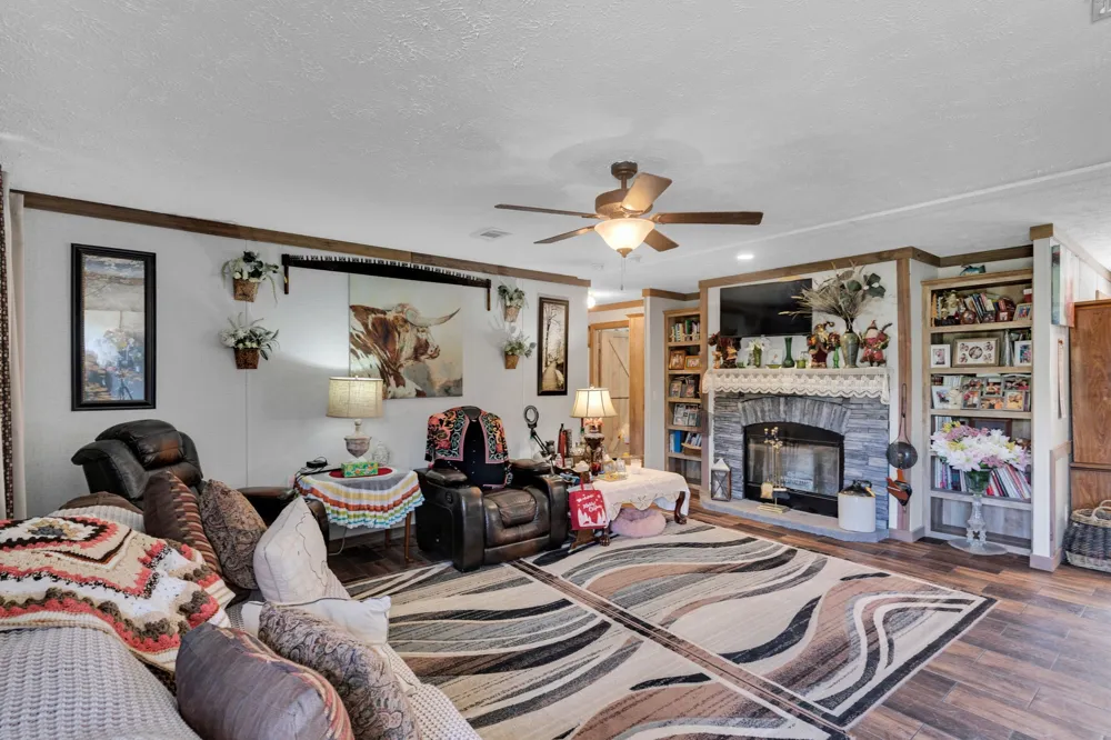 379 FM 80 S Teague, TX 75860