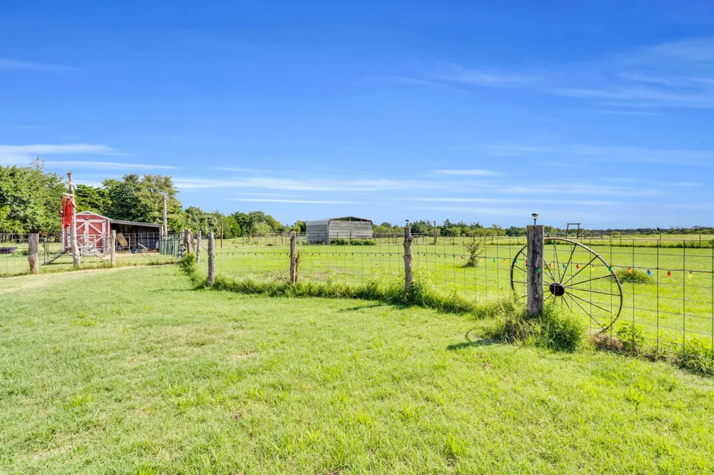 379 FM 80 S Teague, TX 75860