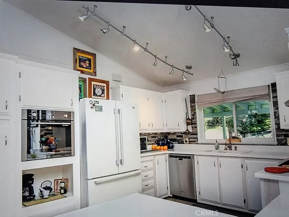50639 Critter Creek Lane Oakhurst, CA 93644