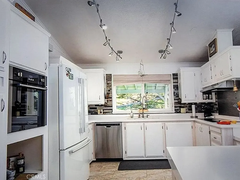 50639 Critter Creek Lane Oakhurst, CA 93644