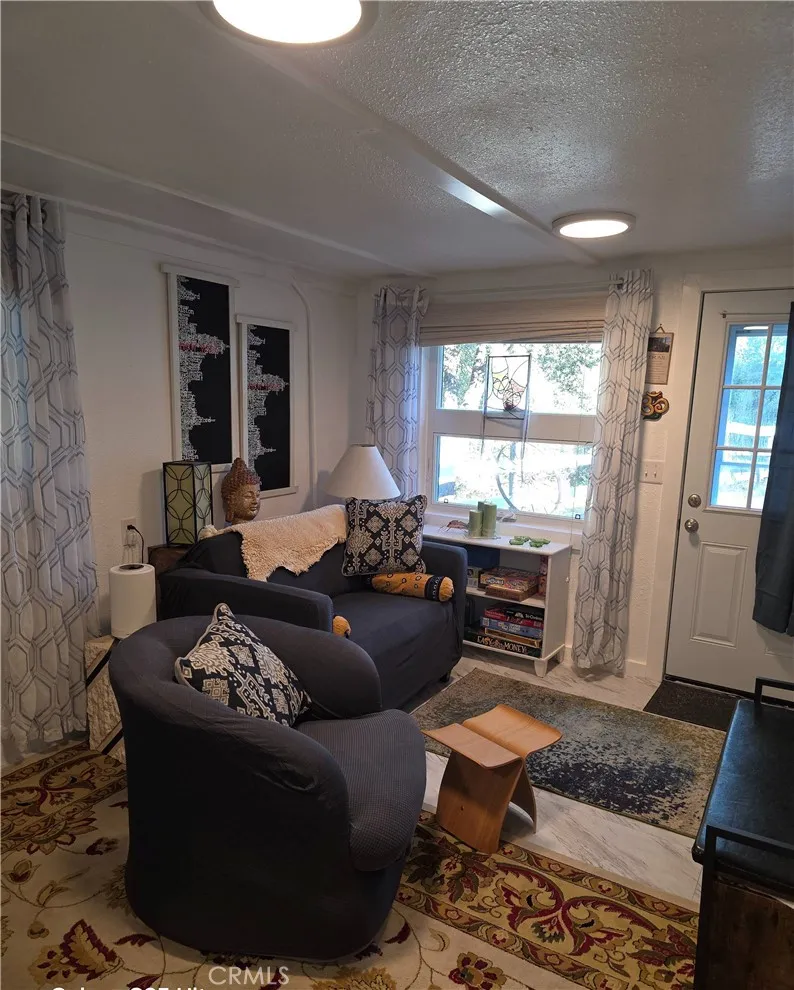 50639 Critter Creek Lane Oakhurst, CA 93644