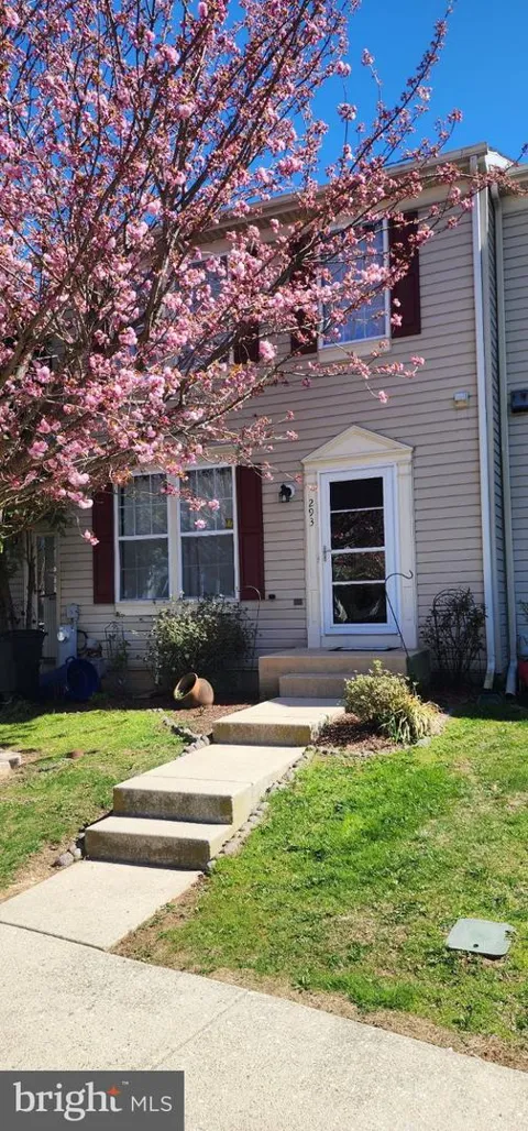 293 SPENCER CIRCLE