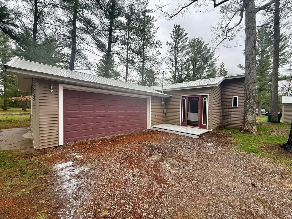 2408 W Northland Drive Pleasant Plains Township, MI 49304
