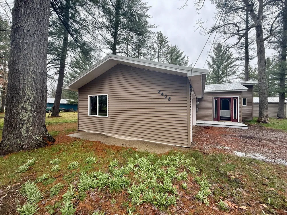 2408 W Northland Drive Pleasant Plains Township, MI 49304