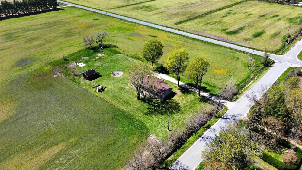 3262 W Wagner Road Weesaw Township, MI 49107