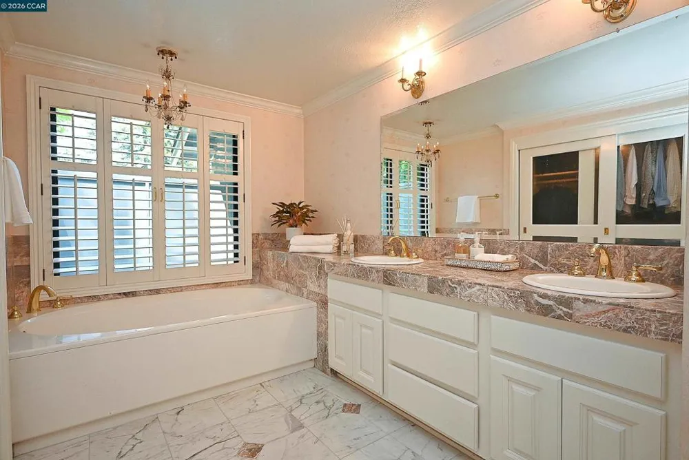 131 Shoshone Court Danville, CA 94526