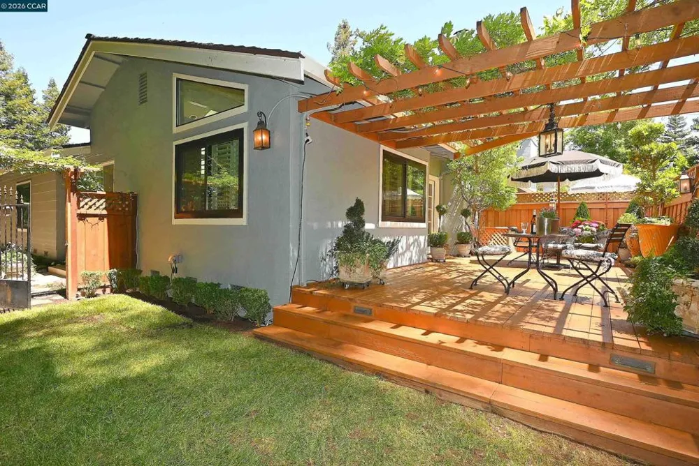 131 Shoshone Court Danville, CA 94526