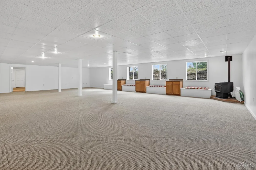 11087 Pierce Road Tittabawassee Township, MI 48623