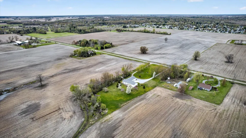 11087 Pierce Road Tittabawassee Township, MI 48623