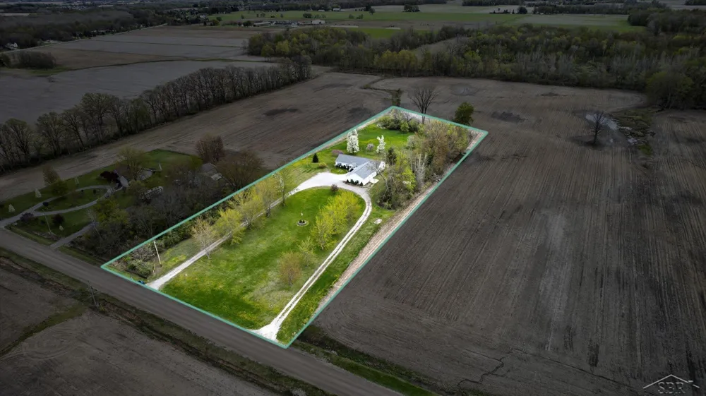 11087 Pierce Road Tittabawassee Township, MI 48623
