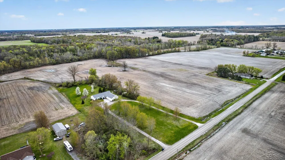 11087 Pierce Road Tittabawassee Township, MI 48623