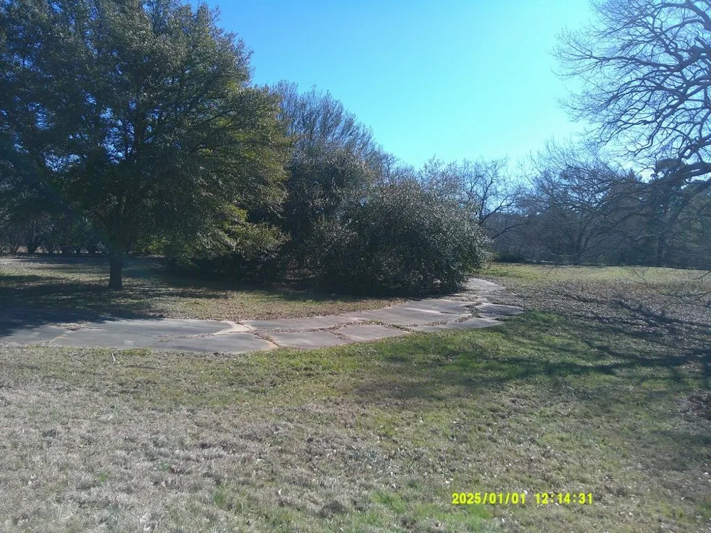 3726 County Road 4284 Simms, TX 75574