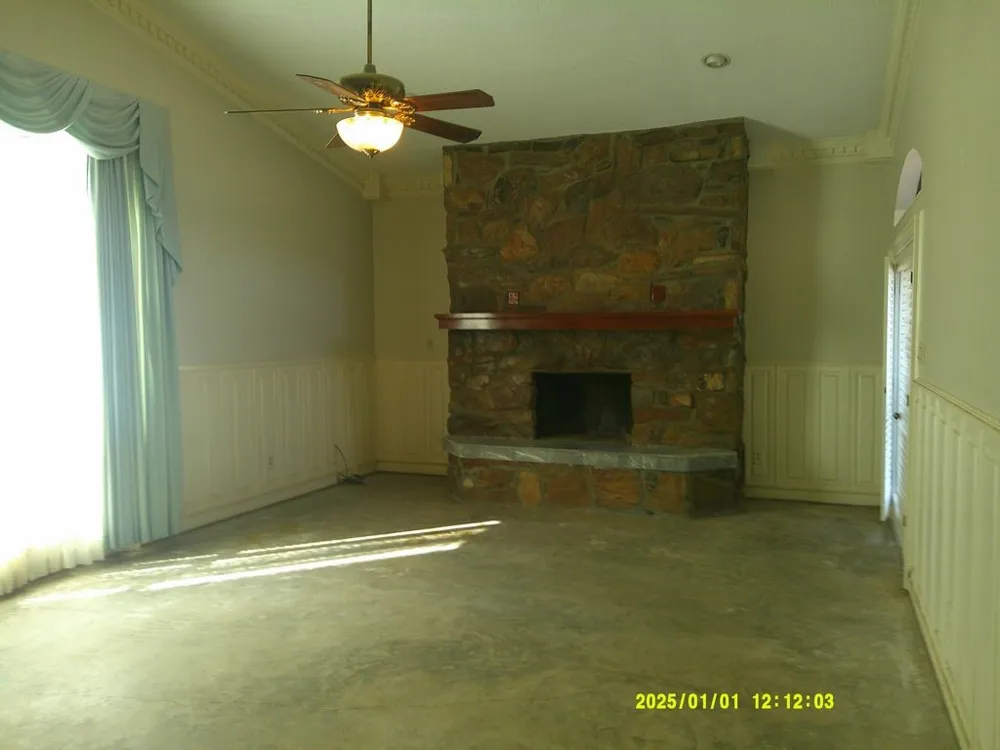3726 County Road 4284 Simms, TX 75574