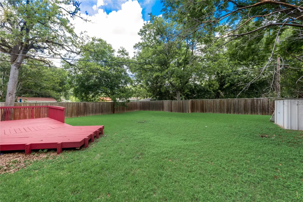 438 Daniel Street Richardson, TX 75080