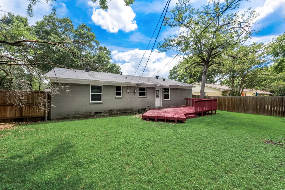 438 Daniel Street Richardson, TX 75080