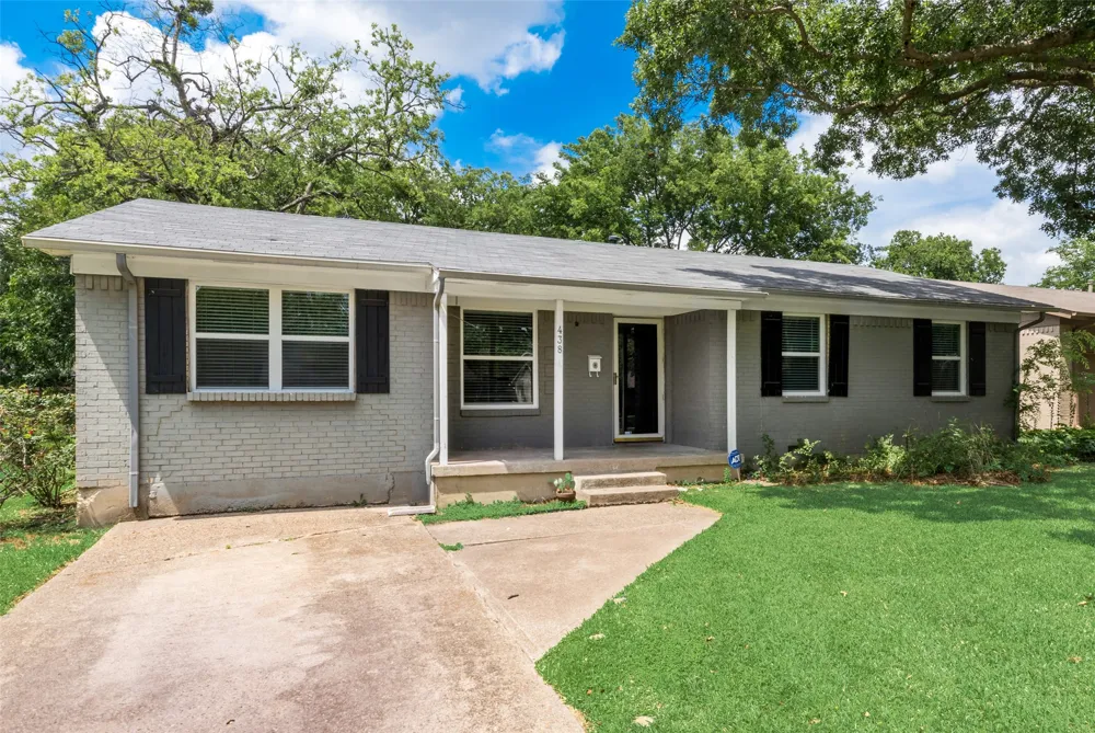 438 Daniel Street Richardson, TX 75080