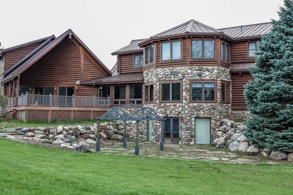 6340 Wolf Road Burnside Township, MI 48416