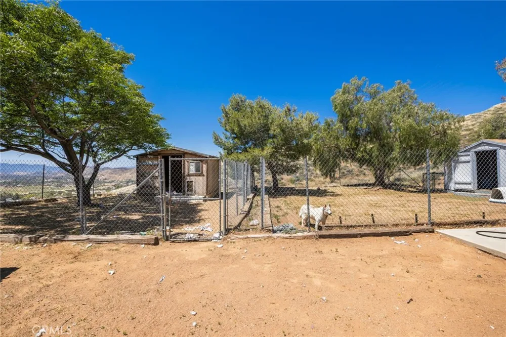 35675 Peppertree Agua Dulce, CA 91390