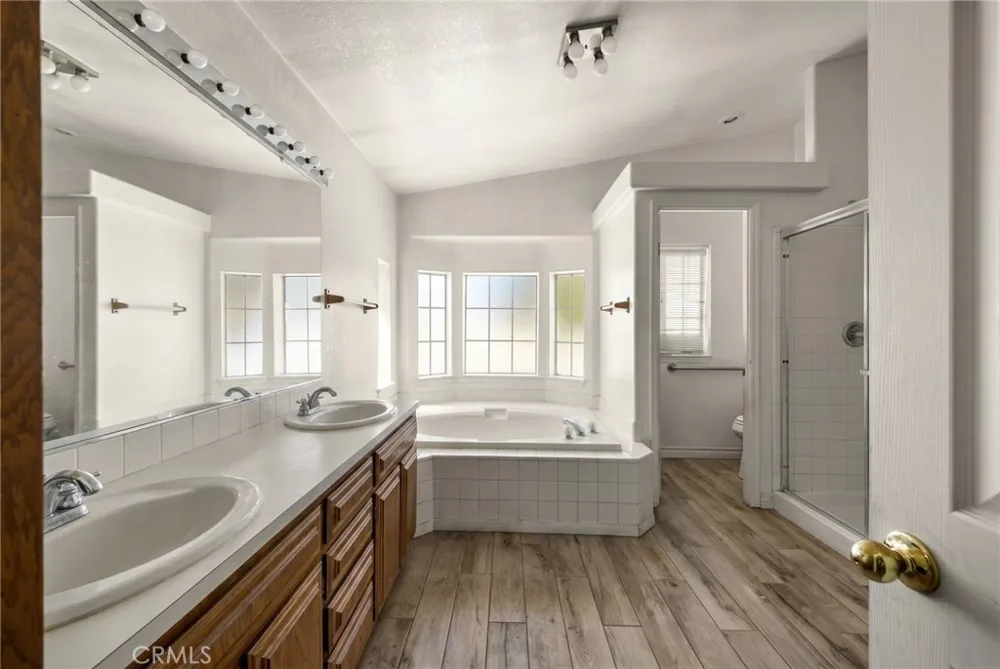 35675 Peppertree Agua Dulce, CA 91390