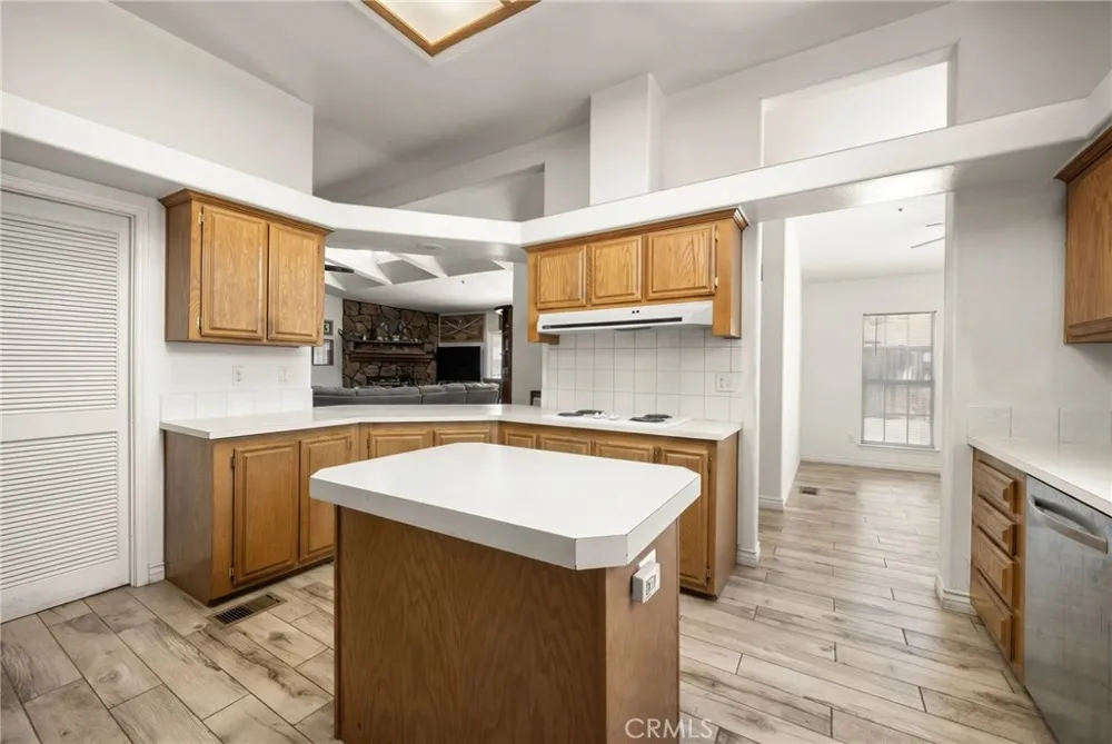 35675 Peppertree Agua Dulce, CA 91390