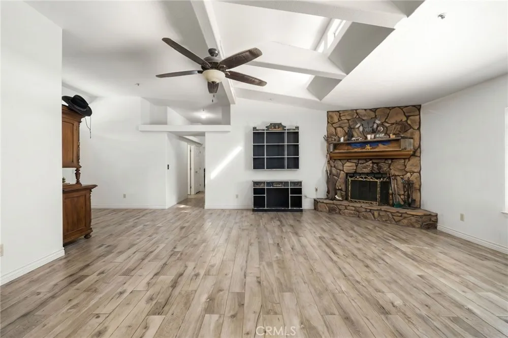 35675 Peppertree Agua Dulce, CA 91390