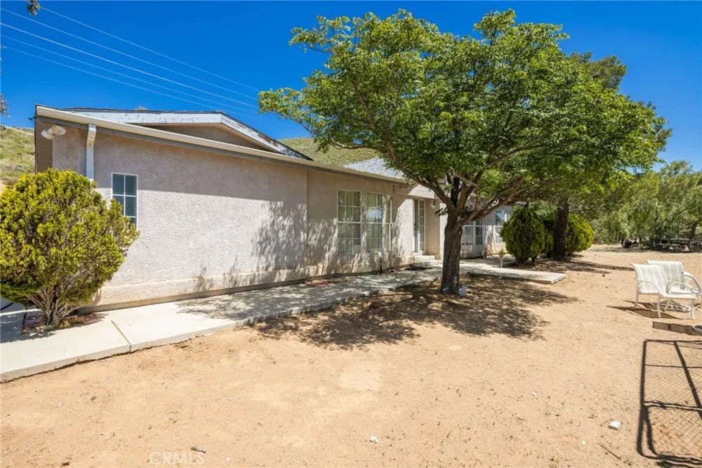 35675 Peppertree Agua Dulce, CA 91390