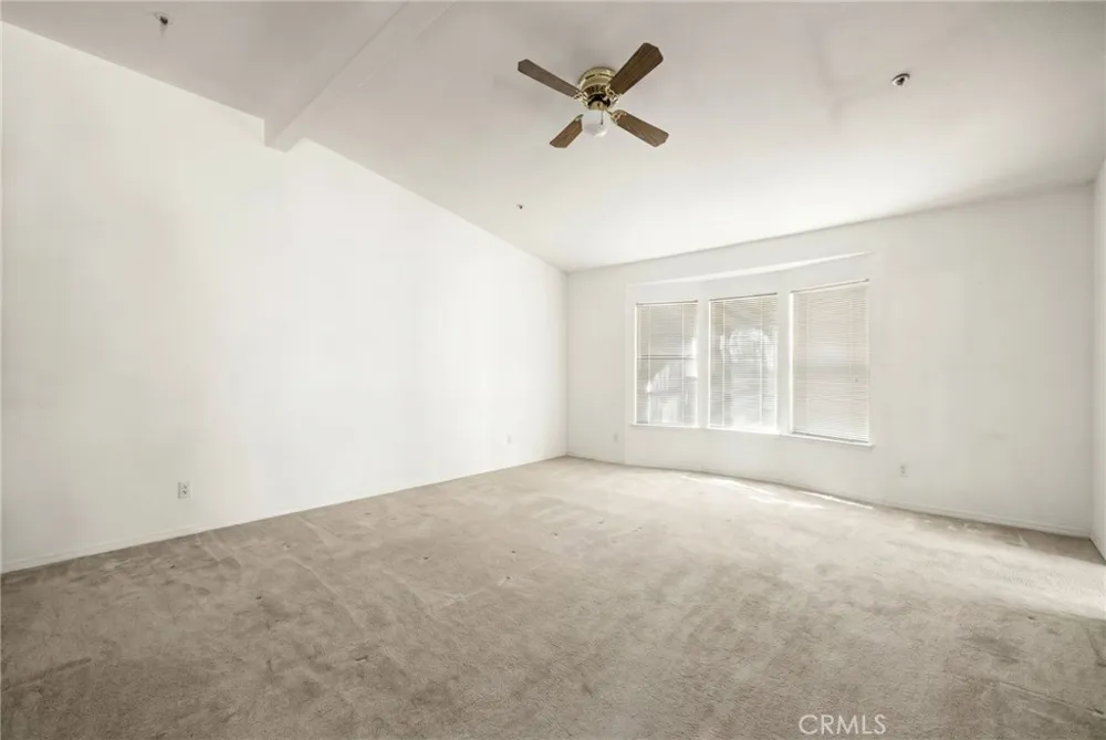 35675 Peppertree Agua Dulce, CA 91390