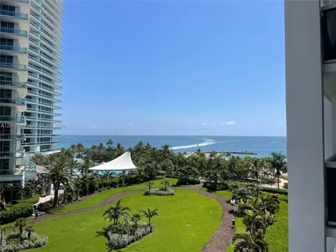 10275 Collins Ave #602