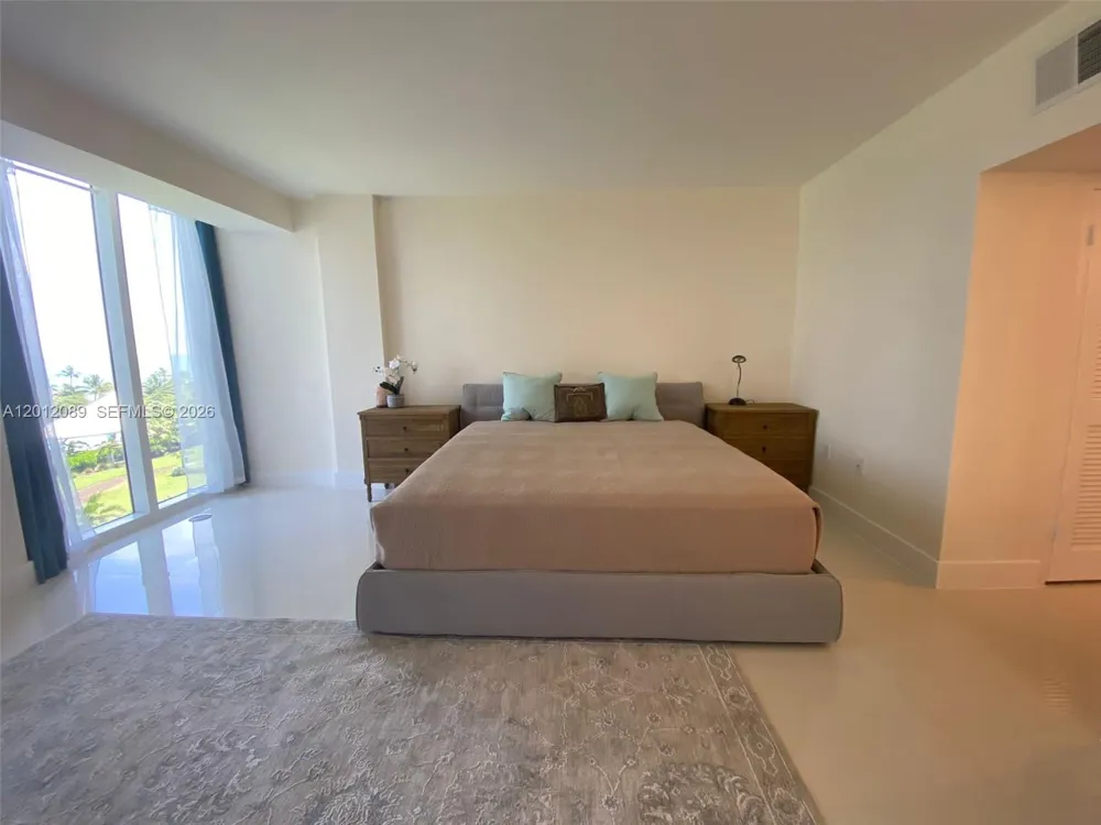 10275 Collins Ave #602 Bal Harbour, FL 33154